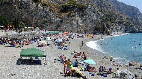 videos de nudista|Paraíso nudista, Playa de Cantarriján, La Herradura, Granada.